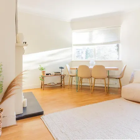 Guest house Guestready - Tranquil Retreat In Chapelizod