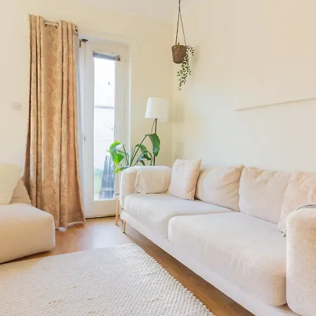 Guestready - Tranquil Retreat In Chapelizod Guest house