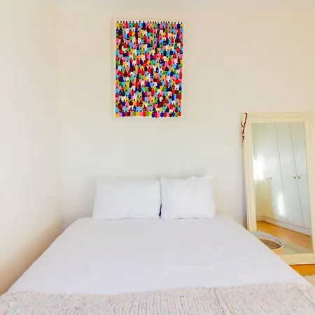 Отель Guestready - Tranquil Retreat In Chapelizod 3*