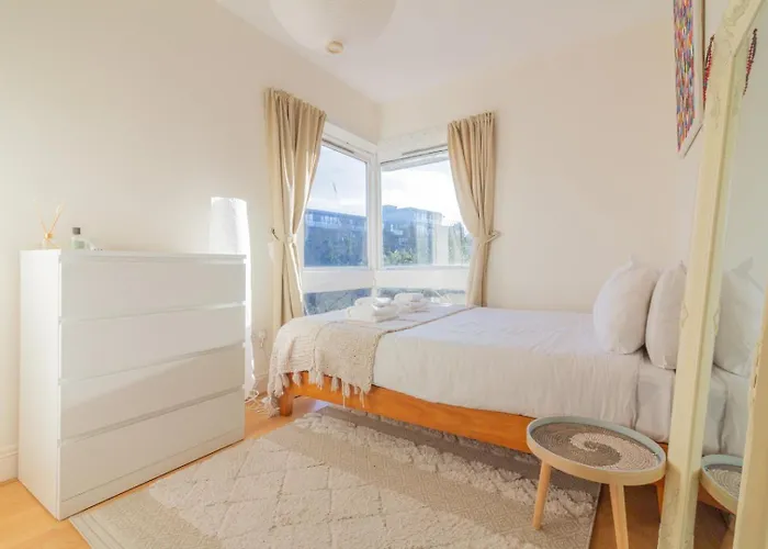 Guestready - Tranquil Retreat In Chapelizod Dublin